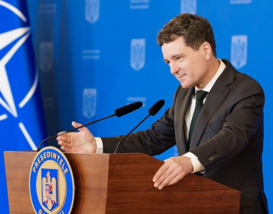 Nicustor Dan l a numit pe Dacian Dragos judecator CCR