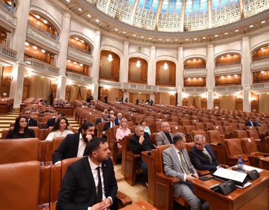 PSD se va abtine la motiunea AUR spune Grindeanu