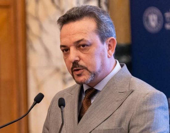 Presedintele IICCMER solicit interzicerea simbolurilor comuniste
