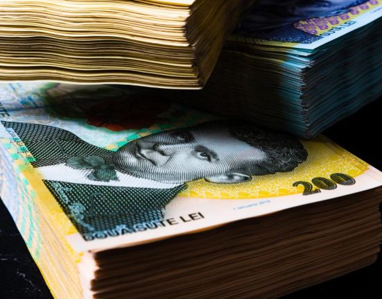 Super smecherii de la AMEPIP si salariile lor enorme