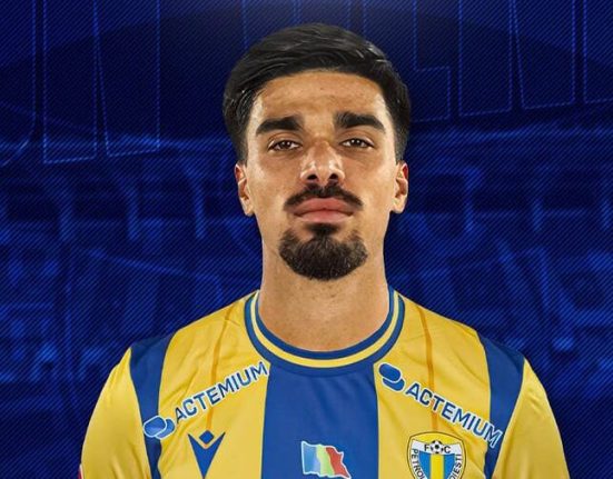Transfer cu experienta pentru lupii galbeni Petrolul a semnat cu fundasul cu 100 de meciuri in Portugalia