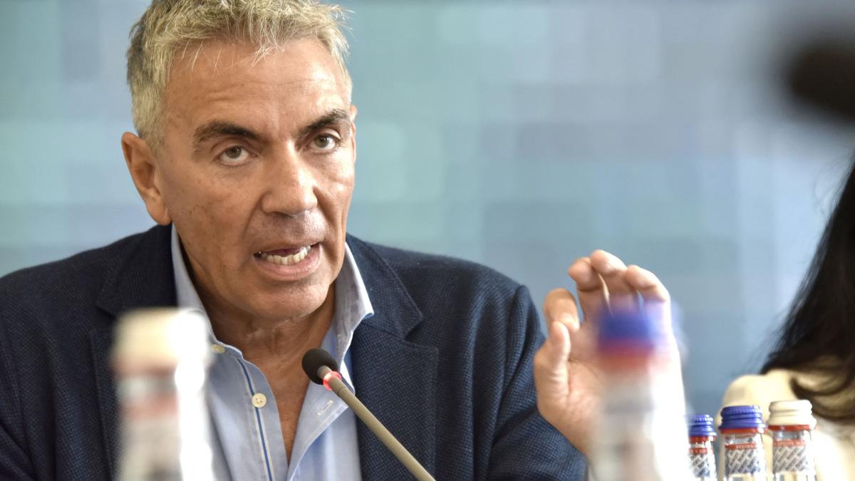 Vicepremierul Anastasiu explica masurile de austeritate pentru vulnerabili