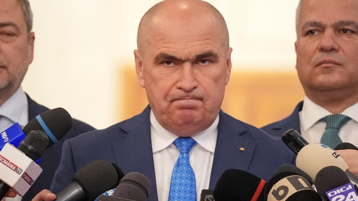 Bolojan continua concedierile in ministere Nu e normal sa marim