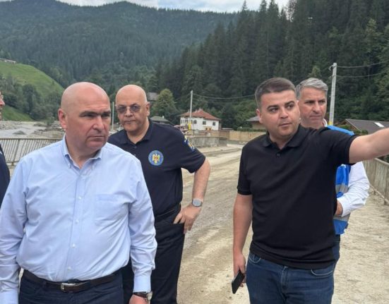 Premierul Ilie Bolojan a vizitat Brosteni fara aviz prealabil