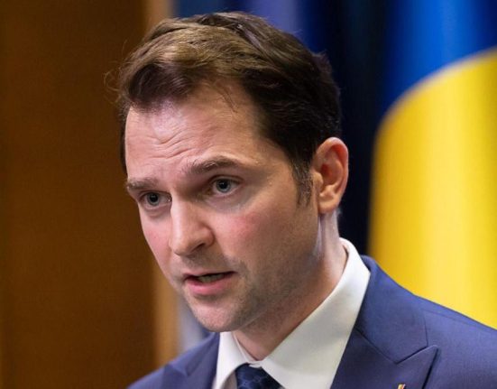 Sebastian Burduja consilier onorific al premierului