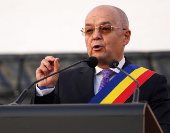 Sporuri halucinante la Primaria Cluj Napoca in criza budgetsra