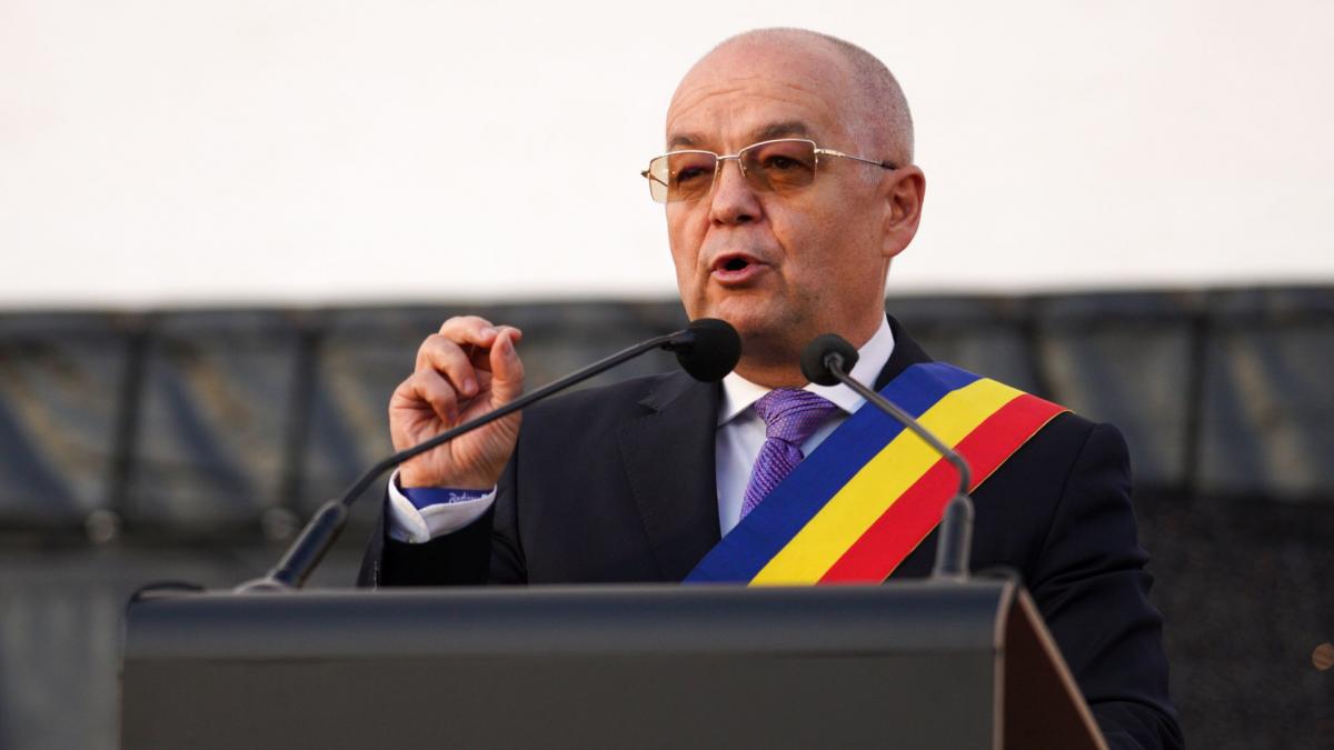 Sporuri halucinante la Primaria Cluj Napoca in criza budgetsra
