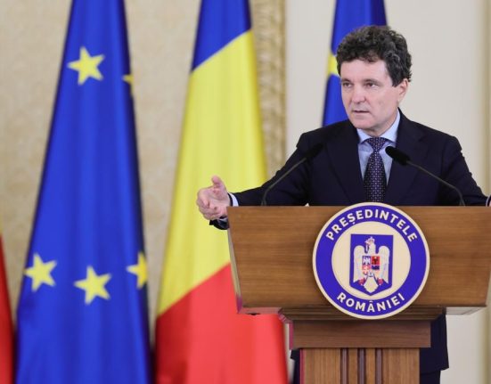40 dintre romani ar vota AUR in alegeri Nicusor Dan Reflecta dezamagire si lipsa de speranta