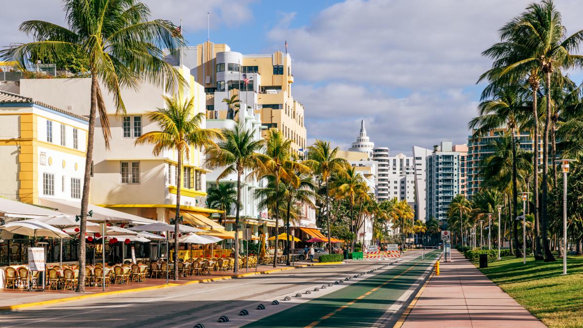 Amenati de Bolojan angajati pleaca in pelerinaj la Miami