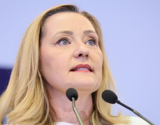 Elena Lasconi il ataca dur pe Ilie Bolojan