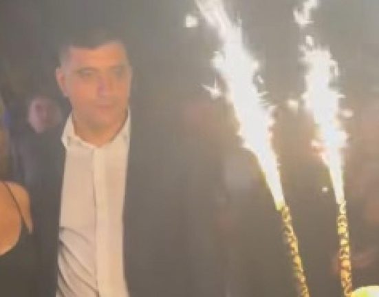 George Simion a sarbatorit cu miei la protap in Bucuresti