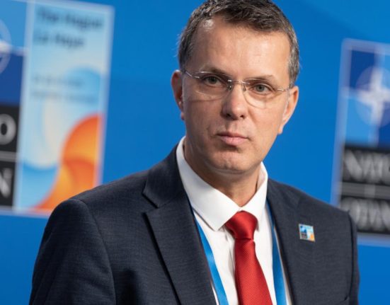 Ionut Moteanu Fara Bolojan Romania va fi in criza