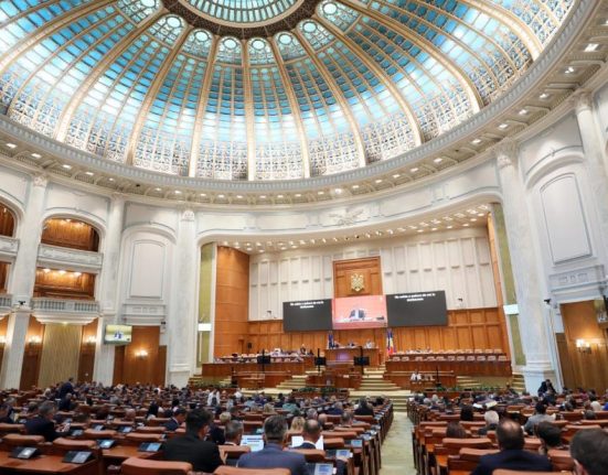 Liderii politici din Parlament cer relaii oficiale cu Taiwanul