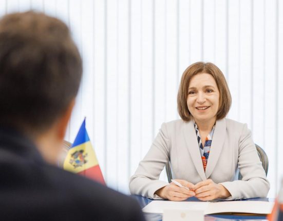NicuscDan Sa voteze e o zi istorica
