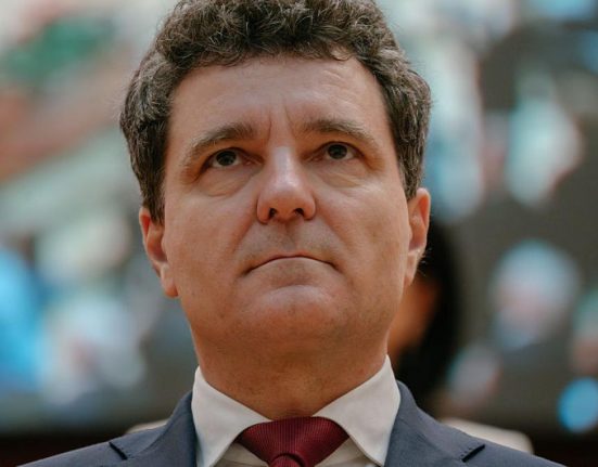 Nicusor Dan despre Pachetul 2 Pot avea alte opinii
