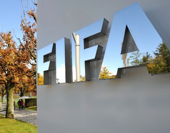 Presiuni uriasce dar fara efect FIFA si UEFA ignora suspendarea Israelului