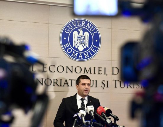 Radu Miruta despre taierile din primarii Din 70000 15000 sunt ocupari