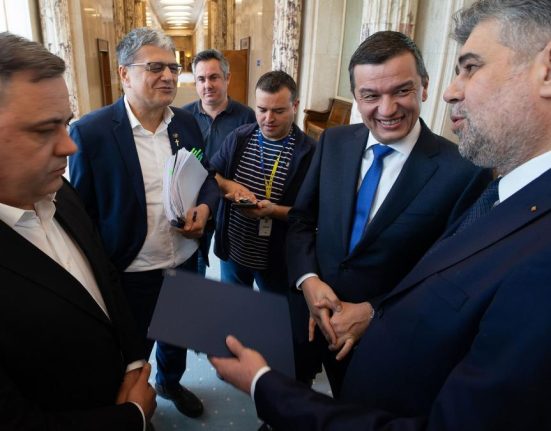 Scandalul organului genital Grindeanu il sustine pe Ciolacu