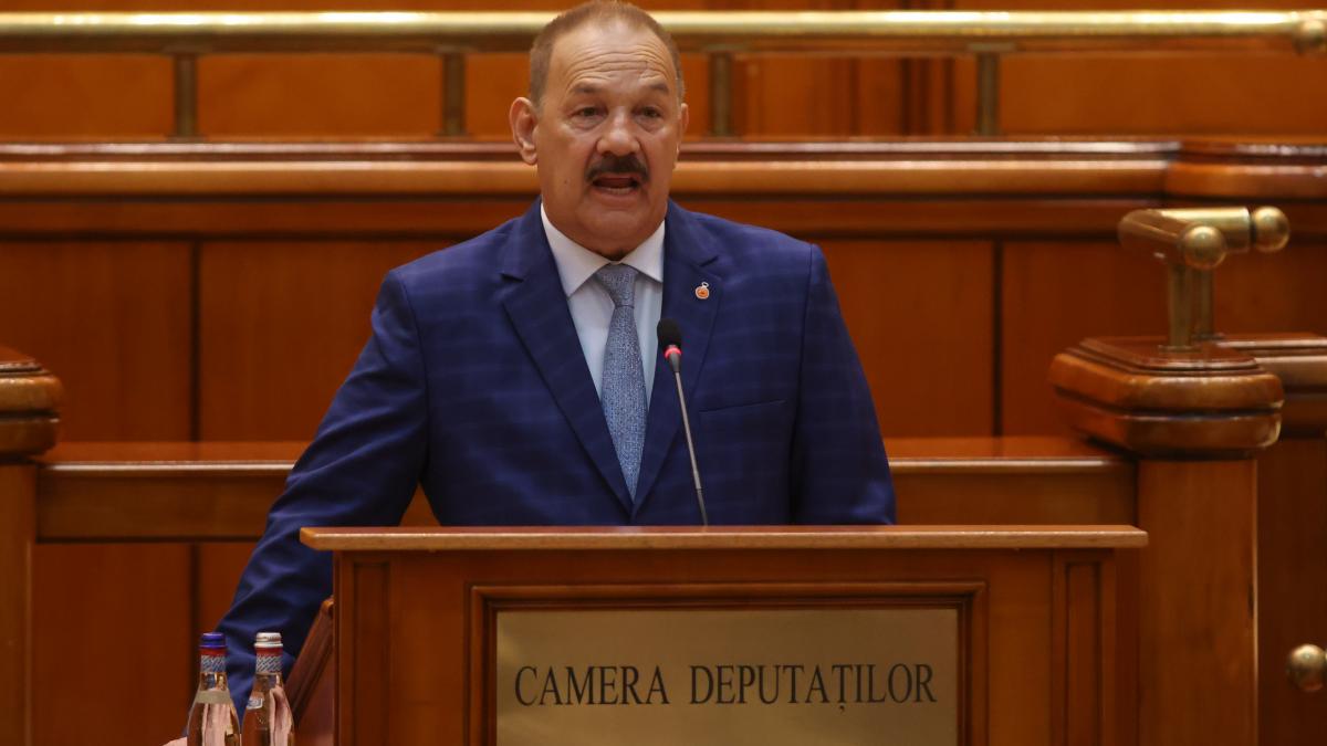 Singurul parlamentar al Puterii care a semnats moiunea AUR e PSD