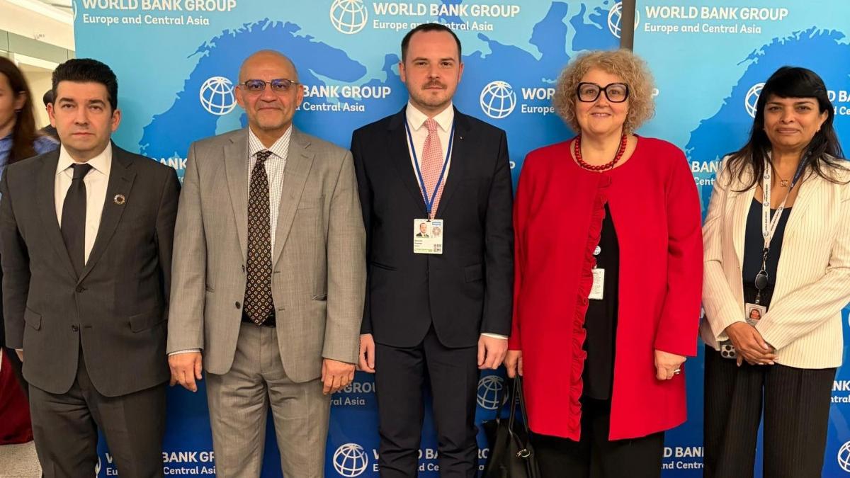 Alexandru Rogobete a discutat cu Banca Mondiala despre centrele de arsi
