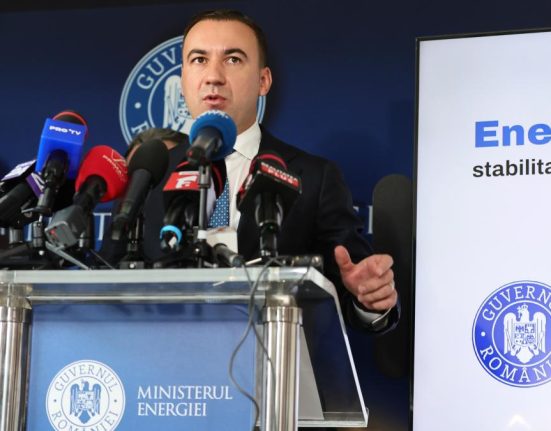 Bogdan Ivan Construcia hidrocentralelor blocat de molute i explicaii de doi lei