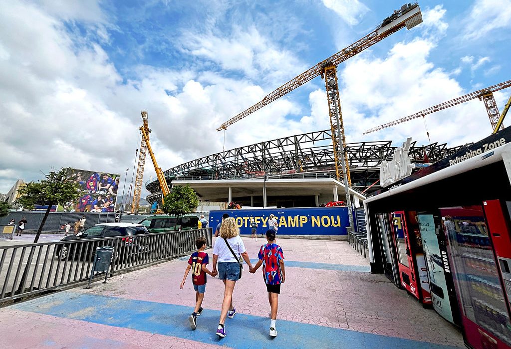 Intoarcerea Barcelonei pe Camp Nou amnat din nou