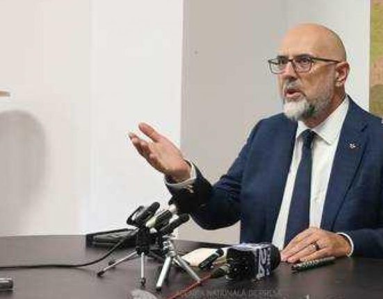 Kelemen Hunor solicta referendum consultativ pentru reforma pensiilor magistratilor Se considera mai speciali o casta