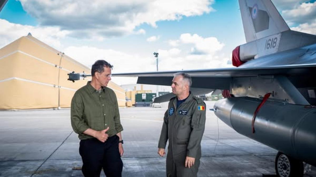 Mosteanu anunta intrarea unui escadrile F 16 sub comanda NATO