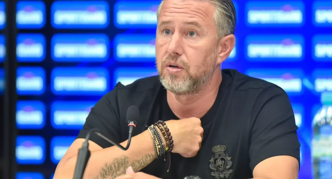 Presiune mare pe Laurentiu Reghecampf la Al Hilal