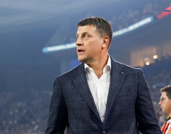 Antrenorul Stelei Rosii Vladan Milojevic despre FCSB