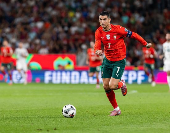 Cristiano Ronaldo a fost eliminat pentru lovire Rivalitatea cu Dara OShea a reizbucnit