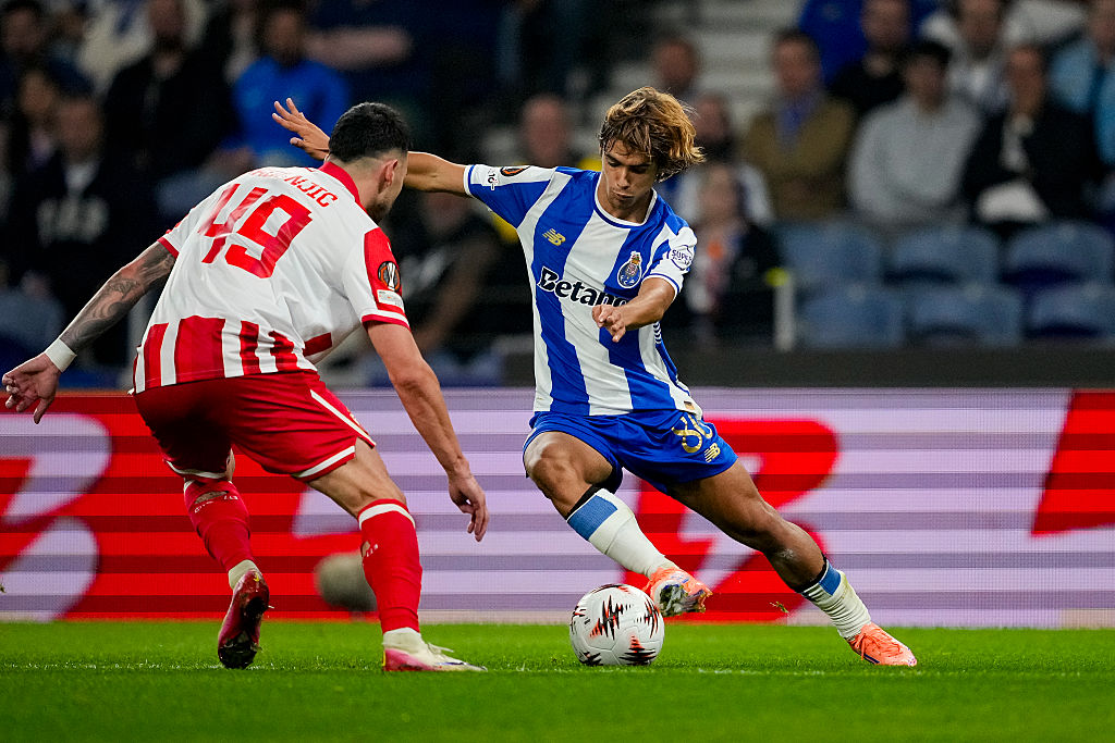 Criză la Steaua Roșie Belgrad! Jucător exclus înainte de FCSB 1 Criza la Steaua Rosie Belgrad Jucator exclus inainte de FCSB