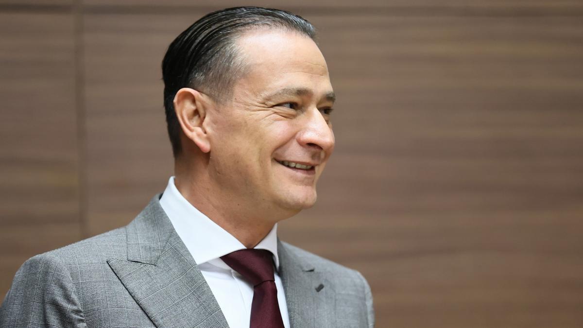 Daniel Băluță propune un referendum contracandidaților. 1 Daniel Baluta propune un referendum contracandidatilor