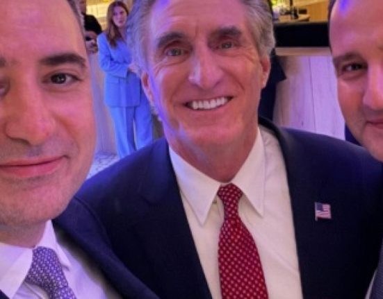 Ministrul Finantelor a discutat cu americanii despre investitii in energie