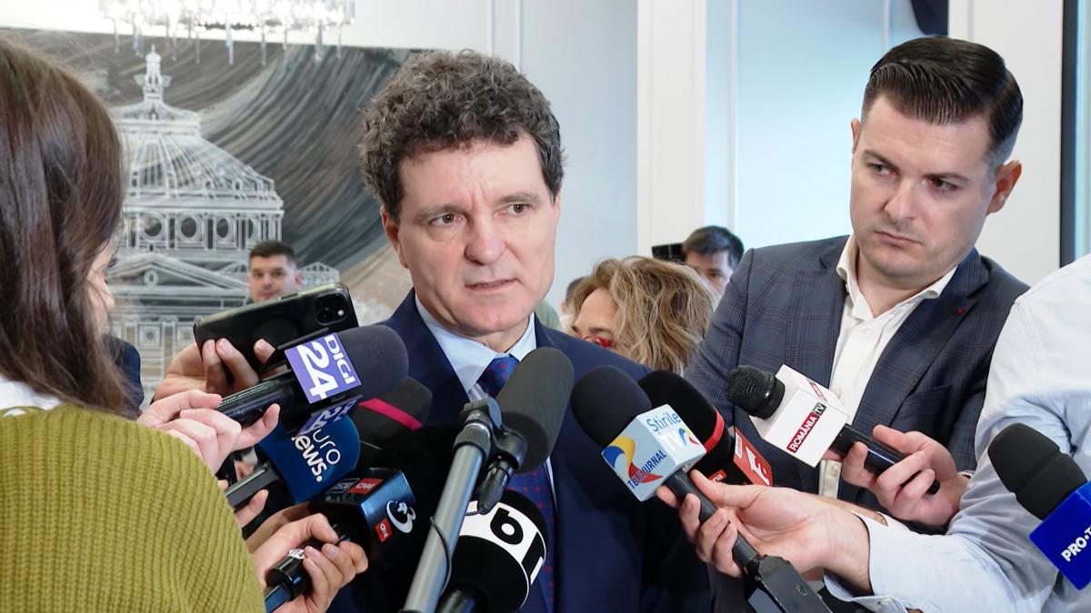 Nicușor Dan: "Majorarea salariului minim poate duce la șomaj" 1 Nicuser Dan Majorarea salariului minim poate duce la somaj