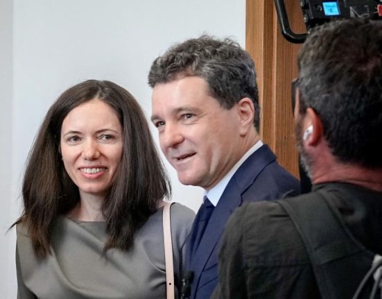 Nicuser Dan despre nunta cu Mirabela Gradinaru Va fi discret Nu iau numele Gradinaru
