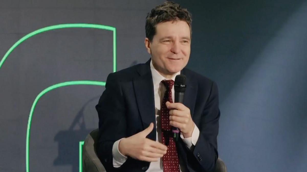 Nicușor Dan, întrebat despre consilierul cu AI: „Folosesc AI-ul de la Google” 1 Nicusor Dan intrebat despre consilierul cu AI Folosesc AI ul de la Google