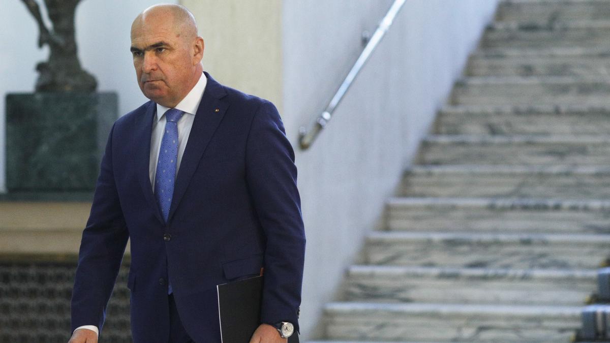 Surse: Se discută tăieri de salarii cu 10% la bugetari 1 Surse Se discuta taieri de salarii cu 10 la bugetari