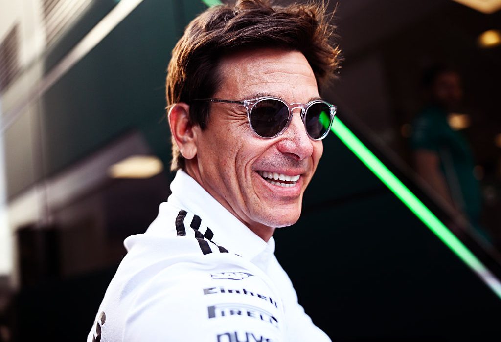 Tranzactie imensa la Mercedes 5 din echipa de Formula 1 vanduta pentru 300 milioane dolari