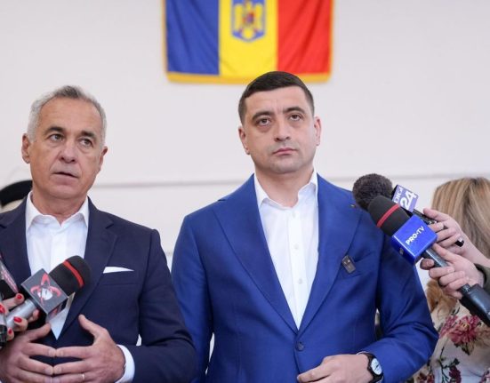 Calin Georgescu si George Simion revin la Alba Iulia