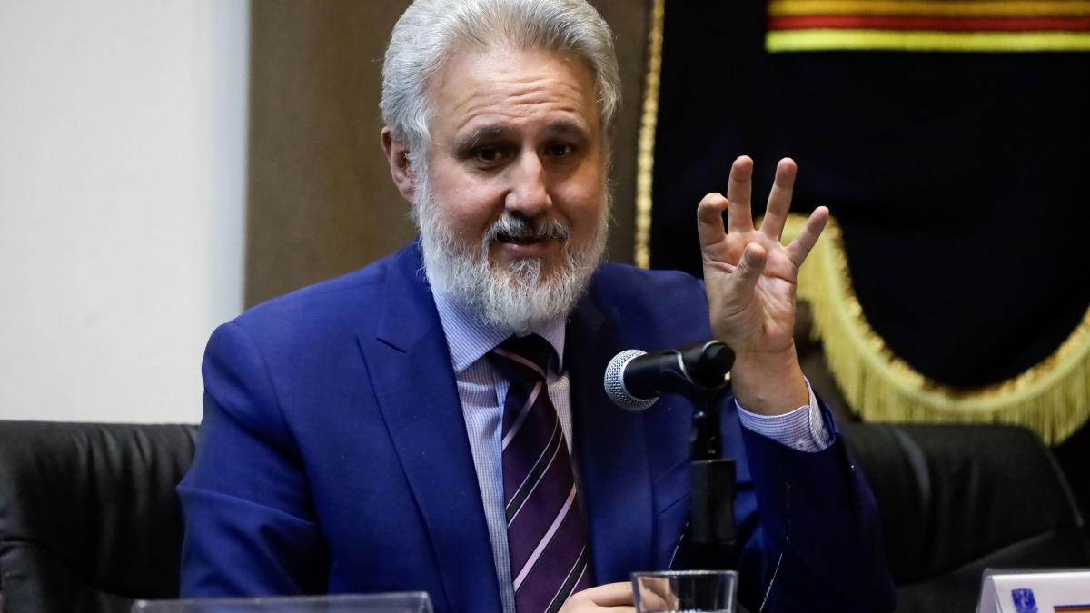 Omul pe care Nicușor Dan îl dorește la SIE, interviu exclusiv de la ora 21. Marius Lazurca la Antena... 1 Omul pe care Nicusor Dan il doreste la SIE interviu exclusiv de la ora 21 Marius Lazurca la Antena