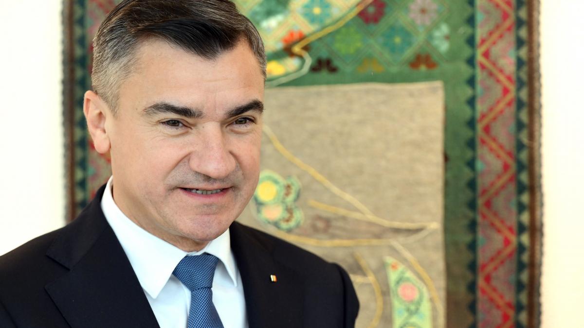 Cum intenționează primarul din Iași să realizeze concedierile. Primul pas: angajații care s-au prezentat la serviciu sub influența alcoolului:... 1 cum intentioneaza primarul din iasi sa realizeze concedierile primul pas angajatii care sau prezentat la serviciu sub influenta alcoolului