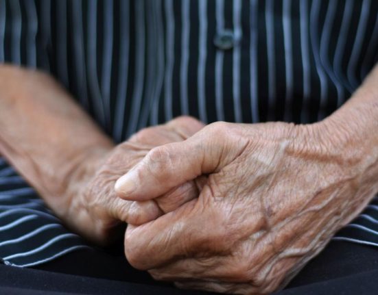 2 8 milioane de pensionari ar putea beniicia de un ajutor de pana la 1 000 de lei din partea statului ministerul muncii