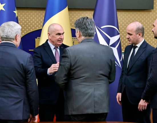 Bolojan acuza primarii ca au majorat taxele mult peste nivelul minim si acum vor sa le reduca