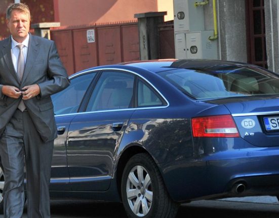 Cat s a vandut la licitatie masina de protocol a lui Klaus Iohannis Suma este de 10 ori mai mare