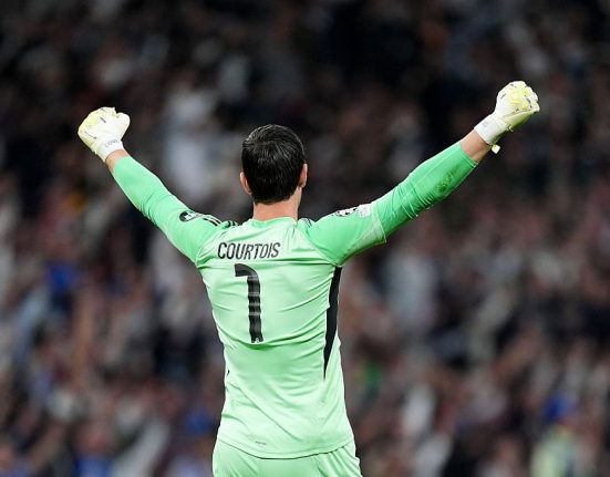 Courtois previzioneaza confruntarea cu City Portarul lui Real isi exprima opinia inainte de tragerea la sorti