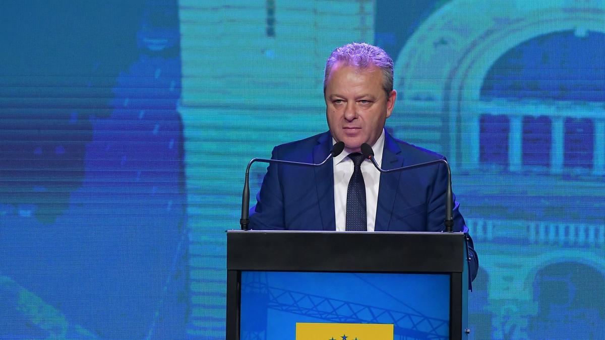 Deputatul PNL "Iordache - două județe", cu terenuri de 12 milioane de metri pătrați în declarația... 1 Deputatul PNL Iordache doua judete cu terenuri de 12 milioane de metri patrati in declaratia