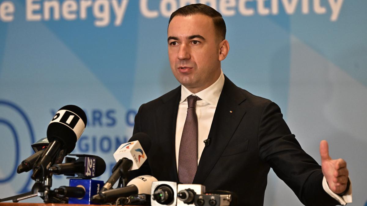 Ivan despre inchiderea centralelor pe carbune Unii pe trotinete electrice se plimba prin