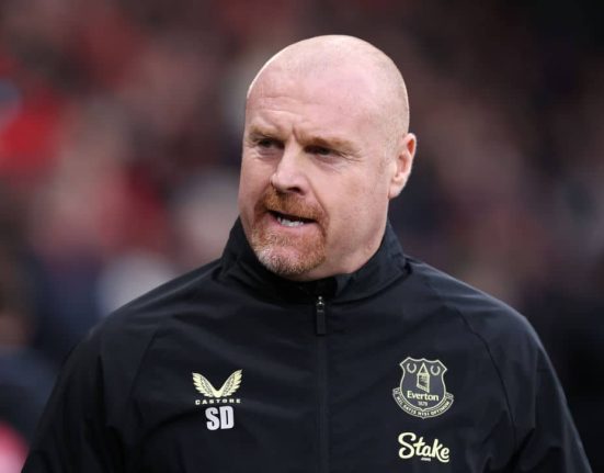 Marinakis a realisat inca o schimbare la Forest Sean Dyche demis dupa doar 114 zile