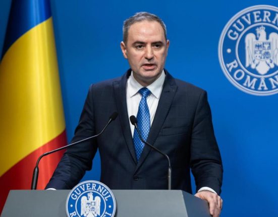 Nazare despre recesiunea tehnica este un efect asumat al unei ajustari naturale a economiei suntem